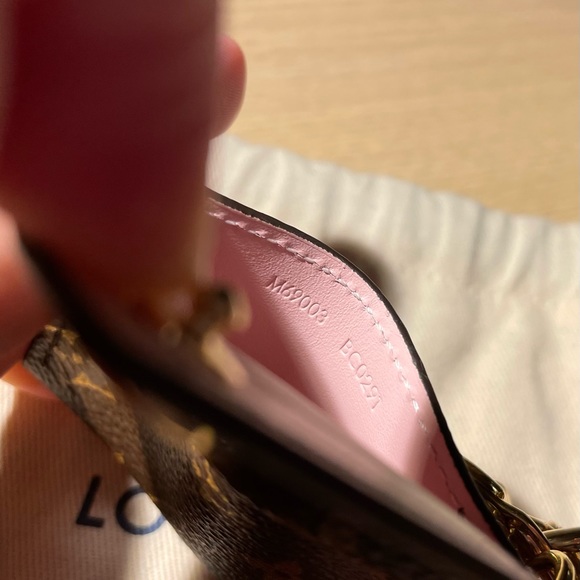 Authentic Louis Vuitton Kirigami Bag Charm Keychain - Picture 7 of 7